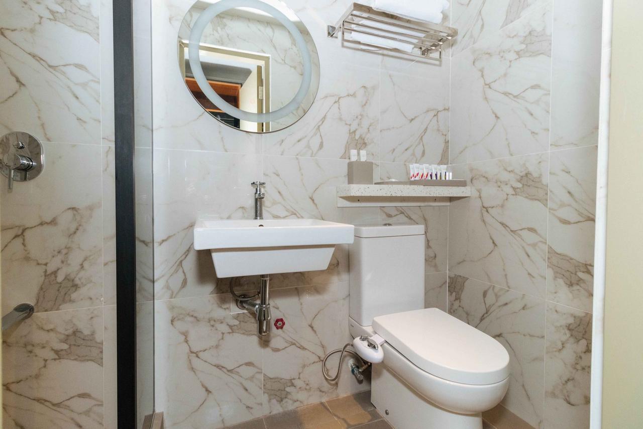 Hotel Reddoorz Premium Near Ust Hospital à Manille Extérieur photo